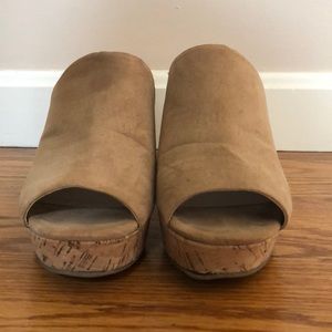 Tan heeled mules ( Universal Thread Goods Co.)